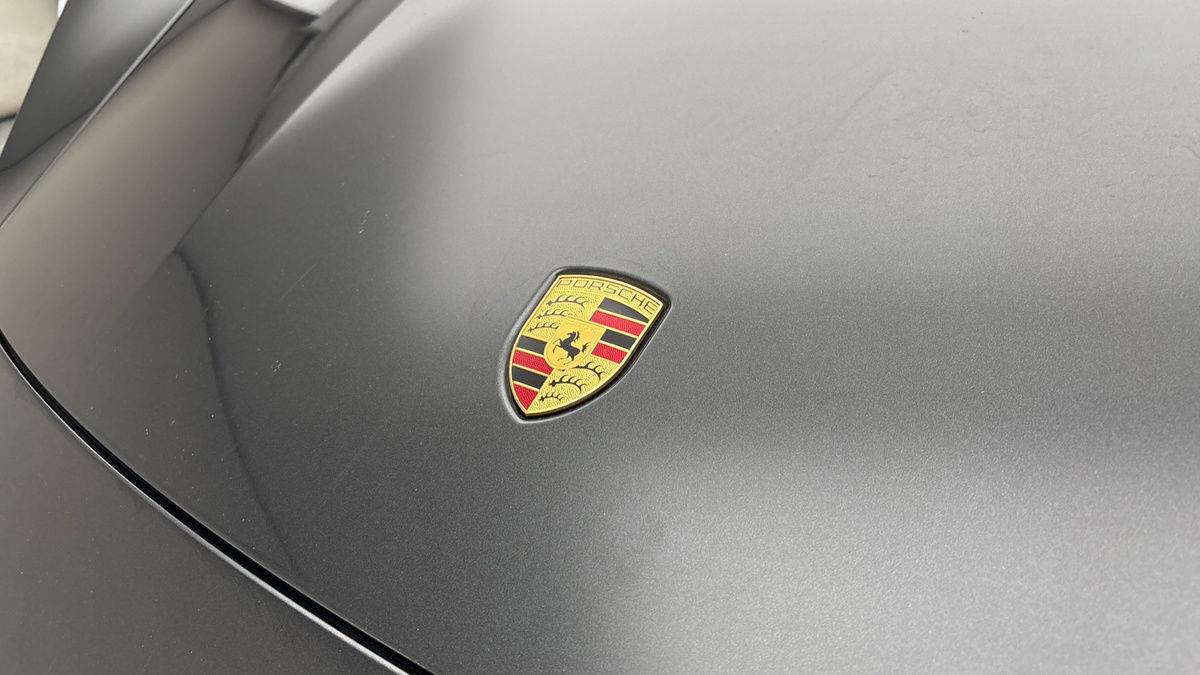 Porsche Taycan Image 24