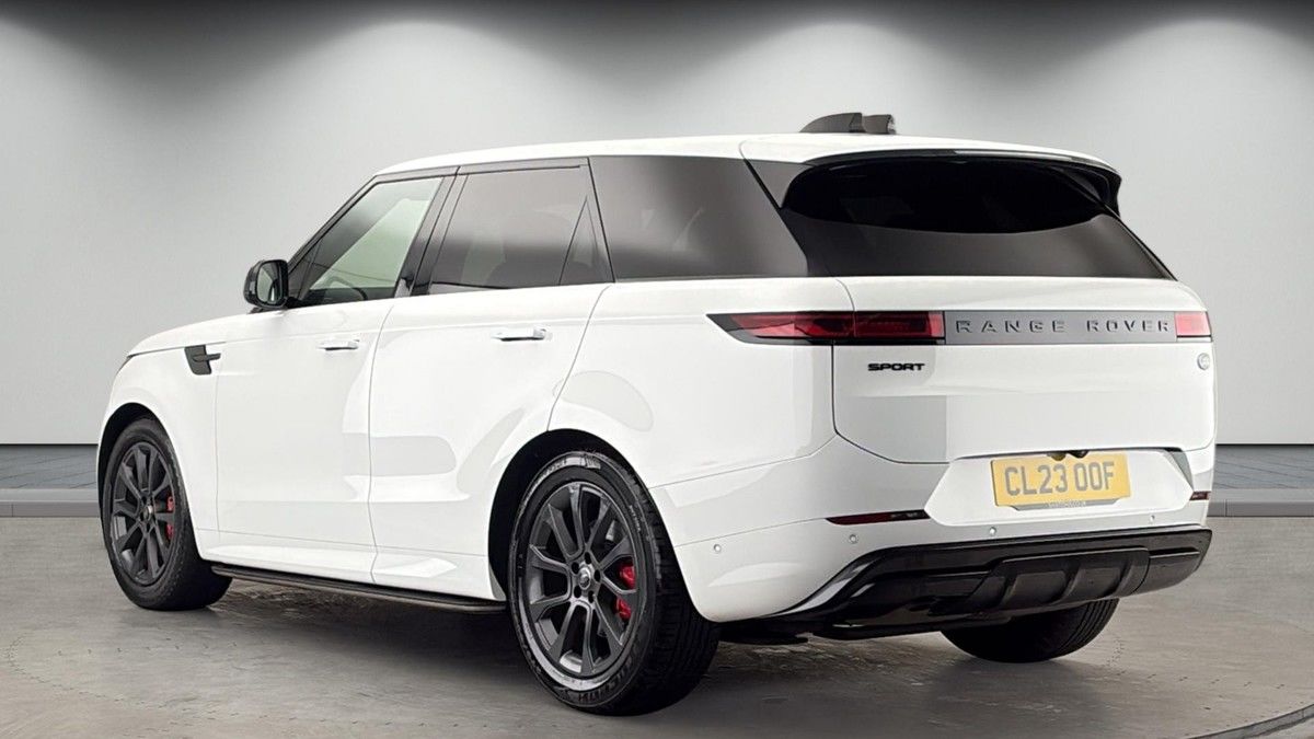 Land Rover Range Rover Sport Image 2