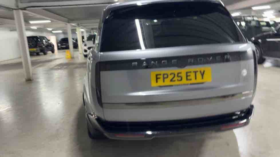 More views of Land Rover Range Rover