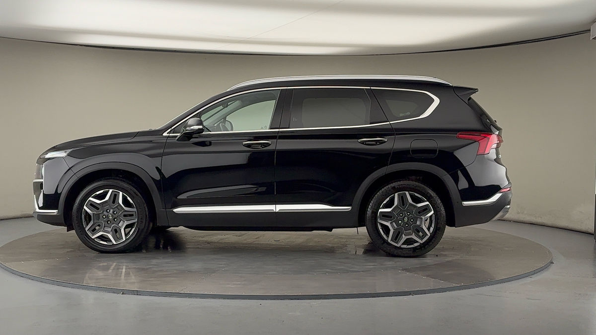 More views of Hyundai Santa Fe