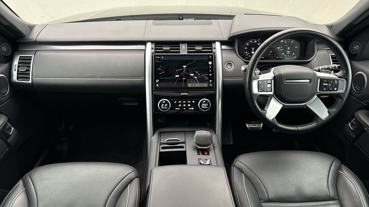 Land Rover Discovery Image 12
