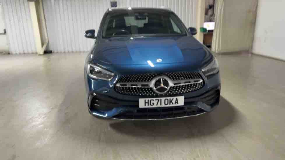 More views of Mercedes-Benz GLA