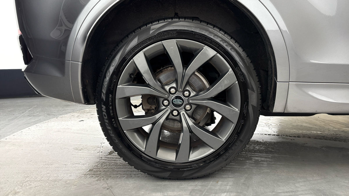 Land Rover Discovery Sport Image 10