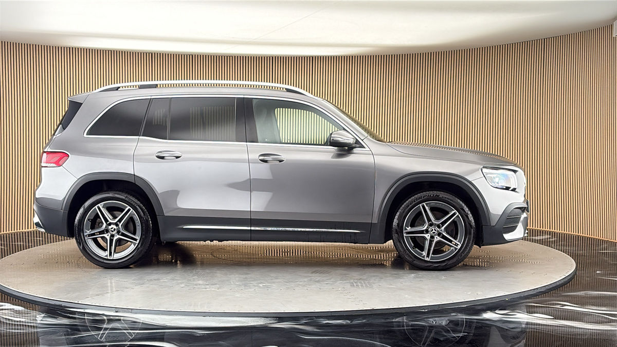 More views of Mercedes-Benz GLB