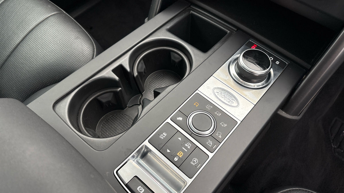 Land Rover Discovery Image 18