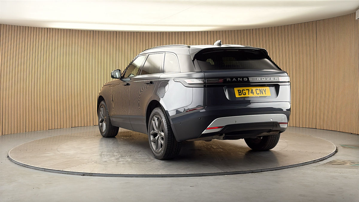 More views of Land Rover Range Rover Velar