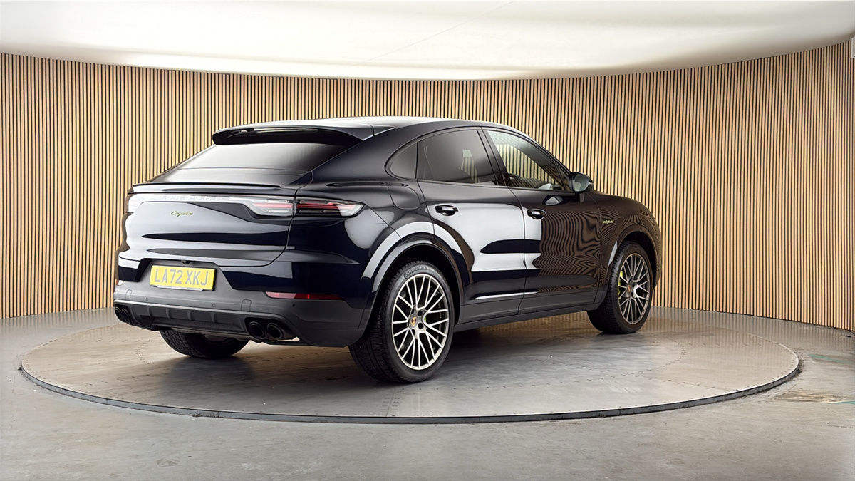 More views of Porsche Cayenne