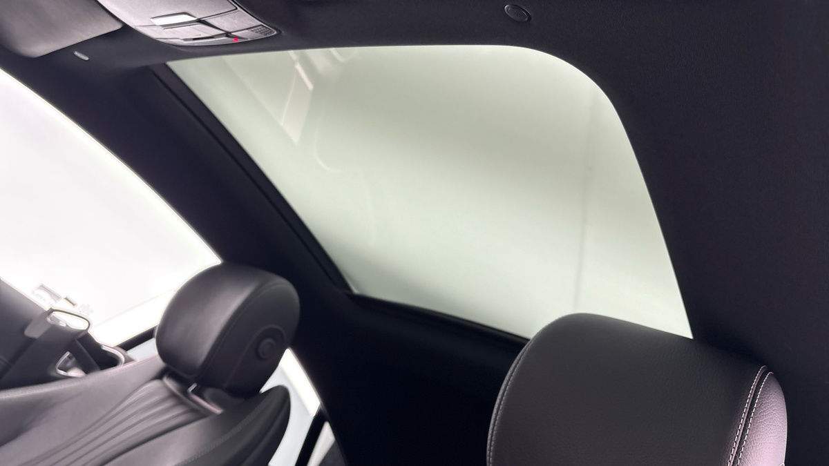 Mercedes-Benz E Class Image 6