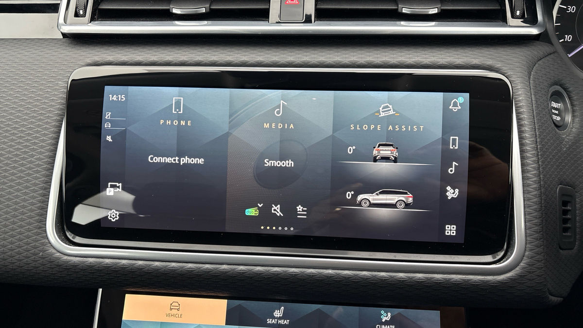 Land Rover Range Rover Velar Image 17