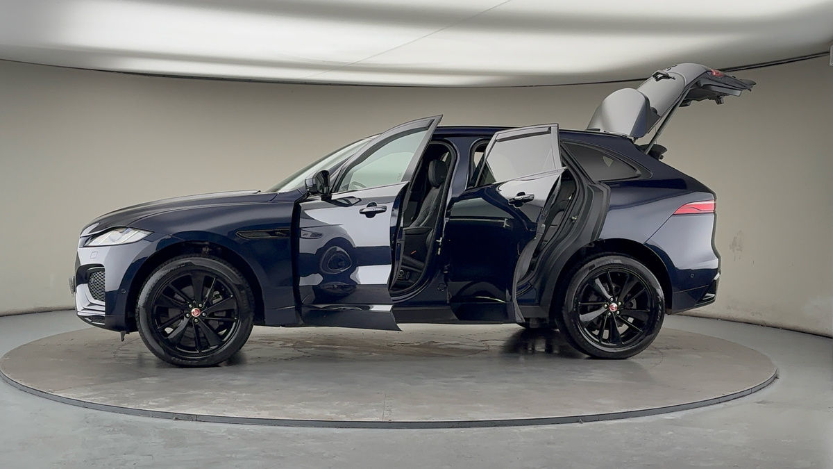 More views of Jaguar F-PACE