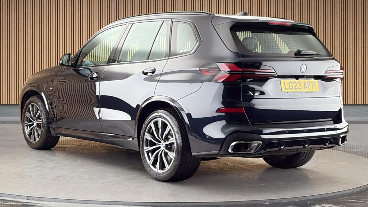 BMW X5 Image 2