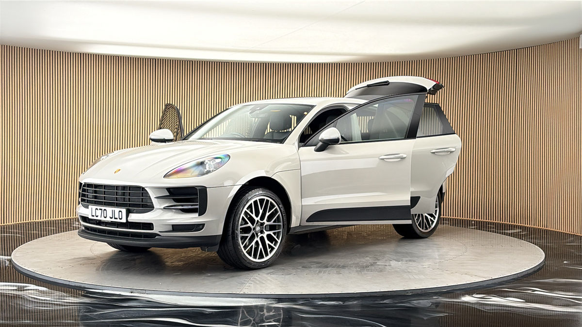 Porsche Macan Image 22