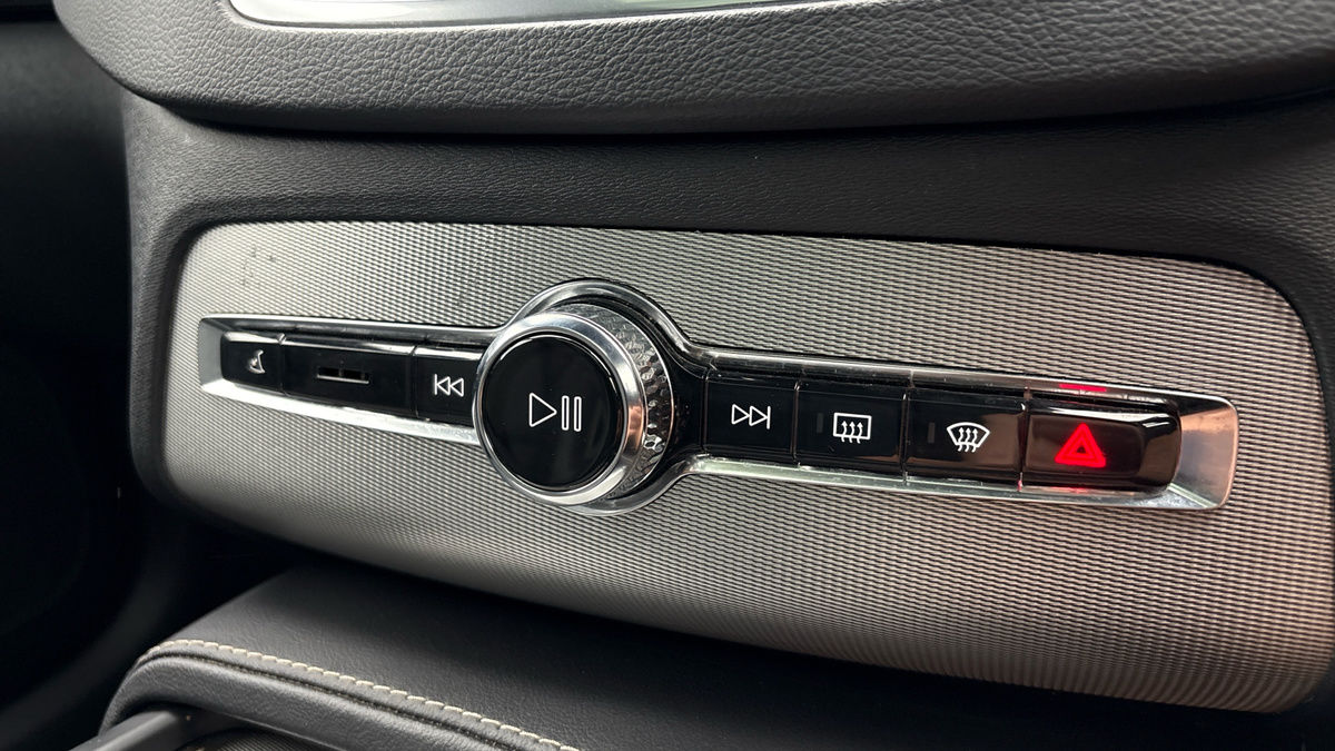 Volvo XC90 Image 30