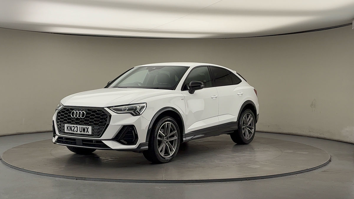 More views of Audi Q3