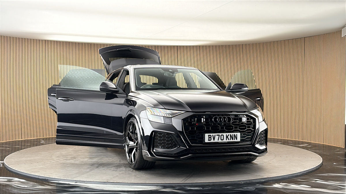 More views of Audi RSQ8