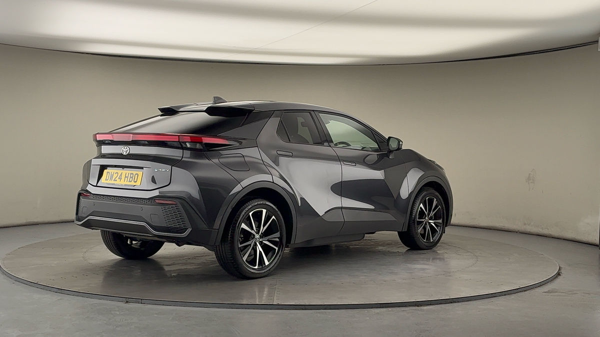 Toyota C-HR Image 21