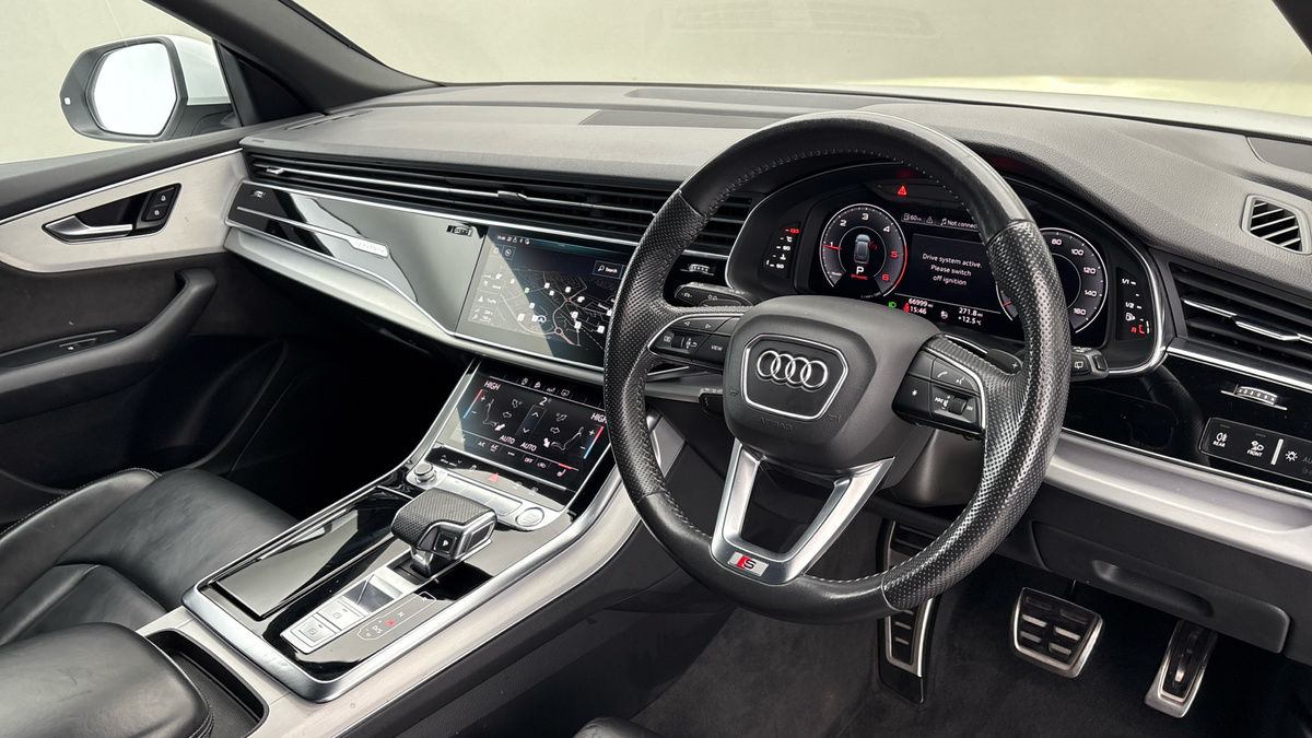 Audi Q8 Image 5