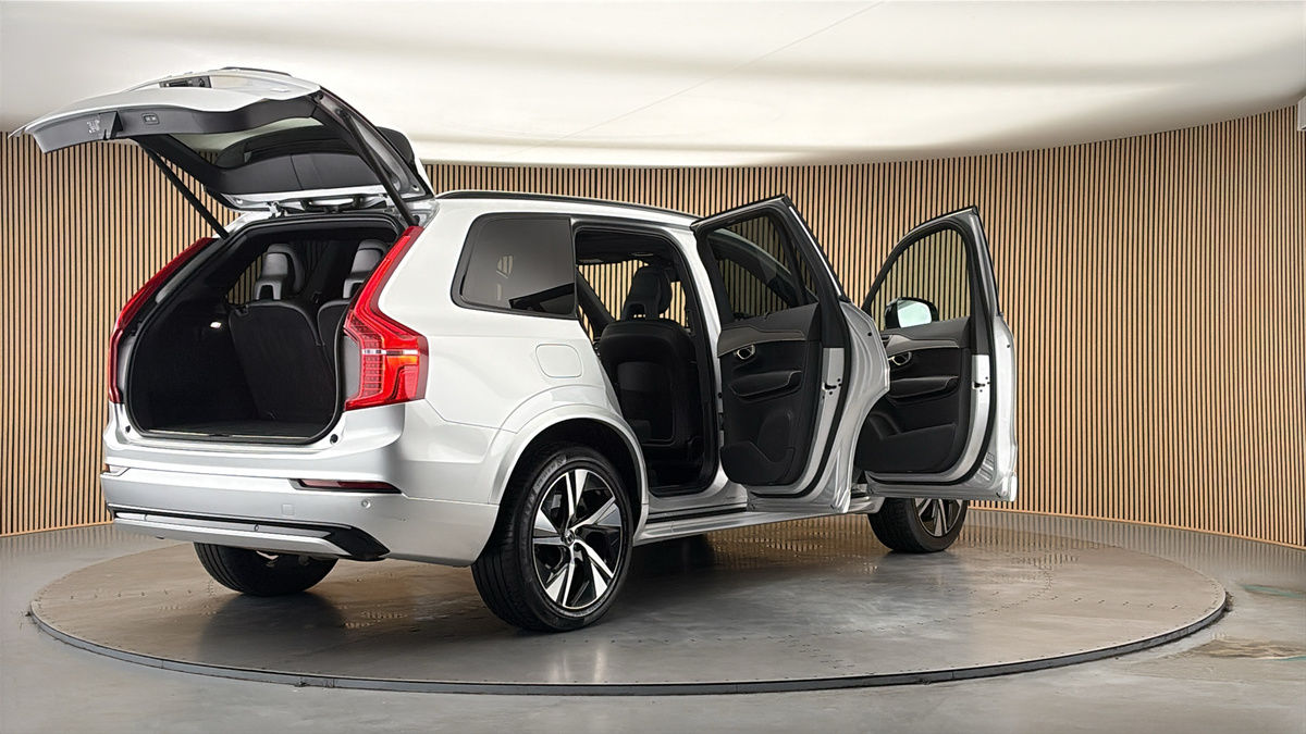 More views of Volvo XC90