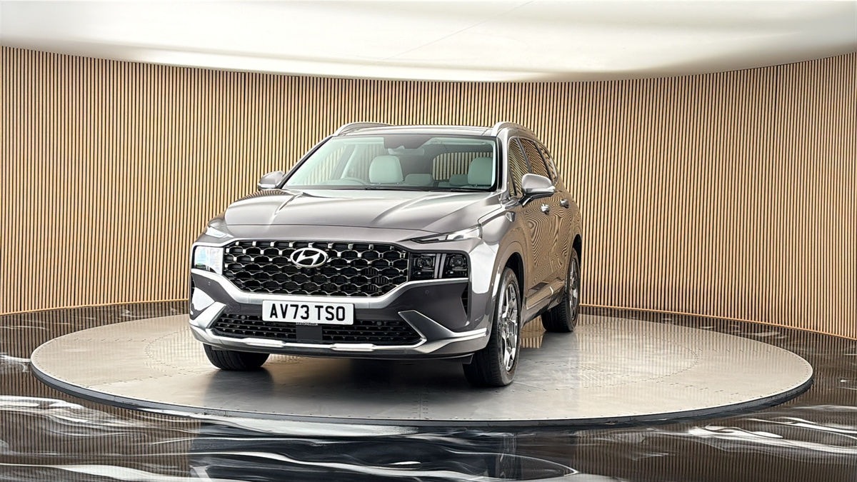 More views of Hyundai Santa Fe
