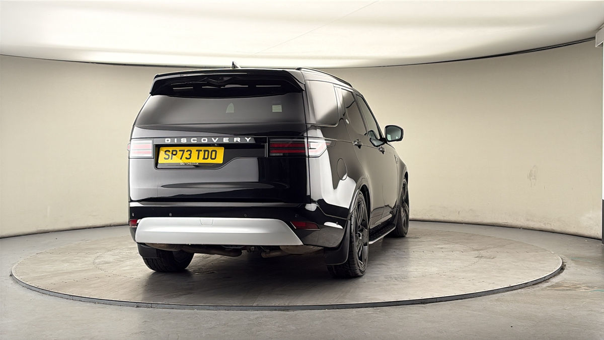 More views of Land Rover Discovery