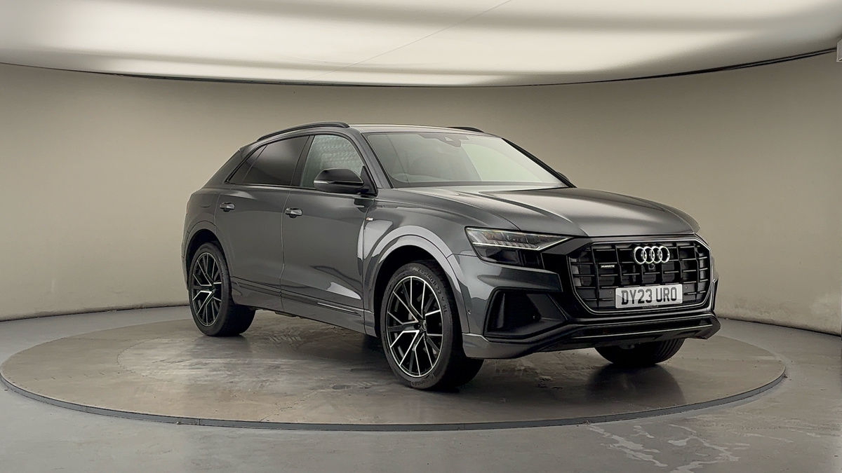 Audi Q8 Sticky Header Image
