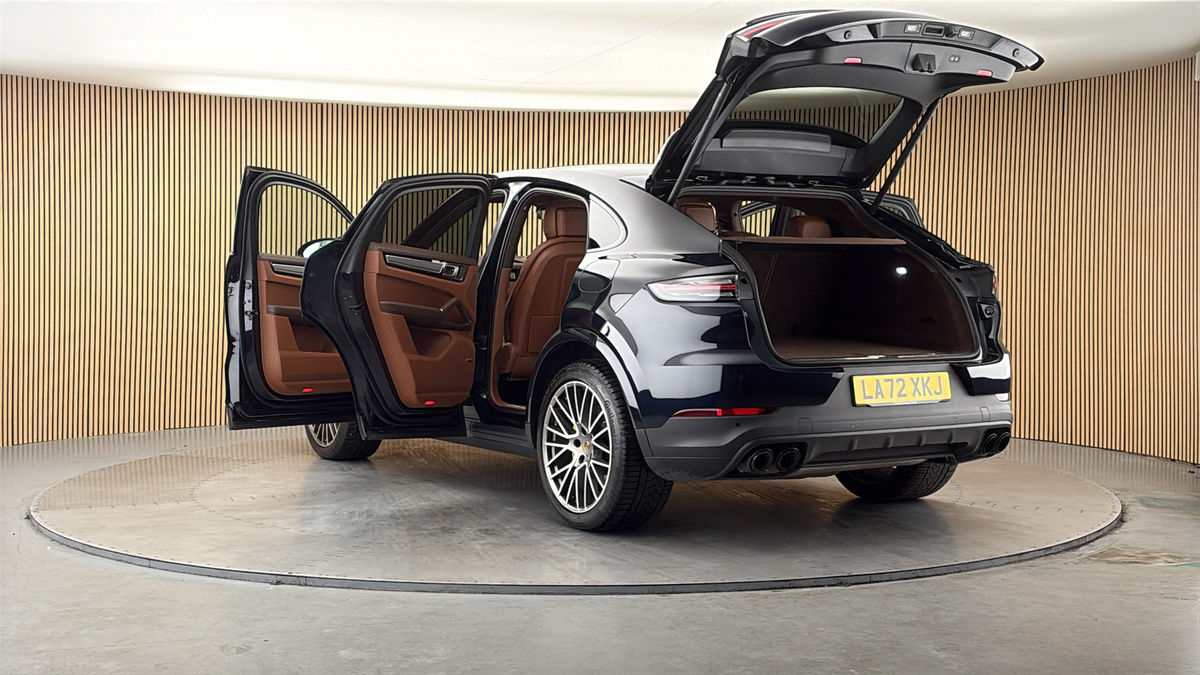 Porsche Cayenne Image 23