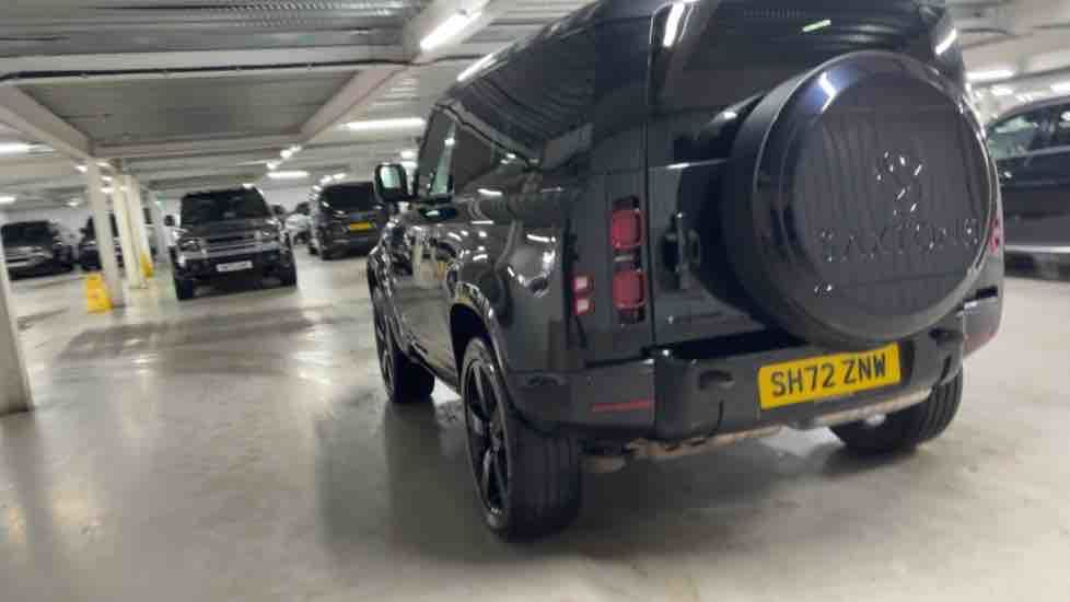 More views of Land Rover Defender 90
