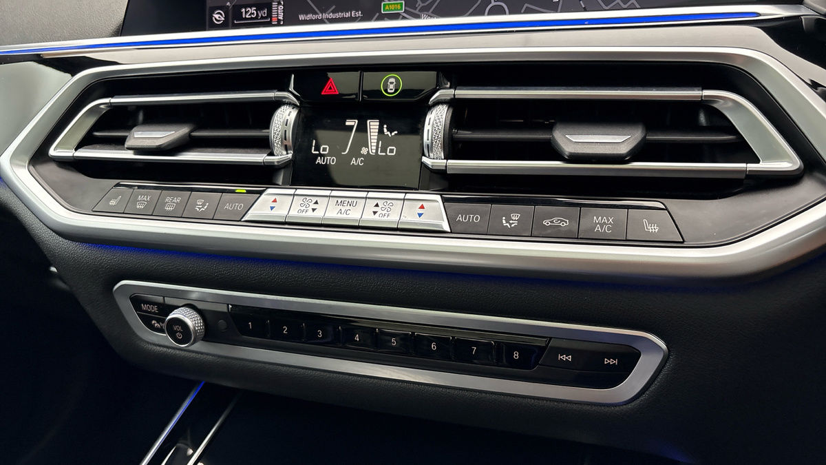 BMW X5 Image 32