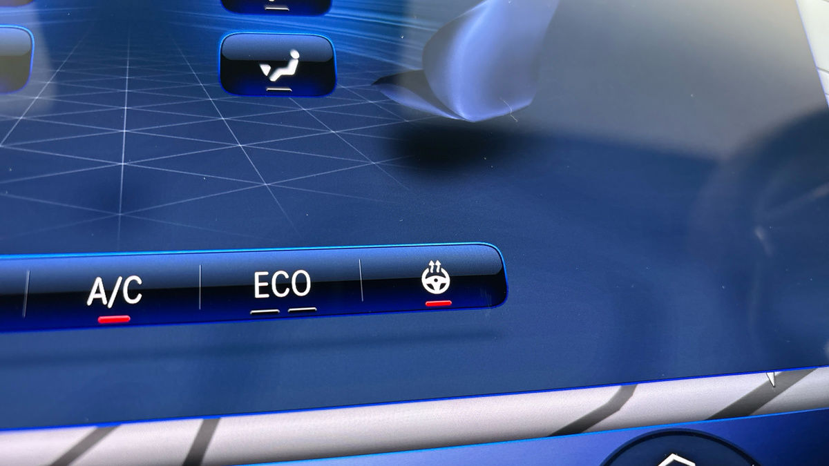 Mercedes-Benz EQE Image 32