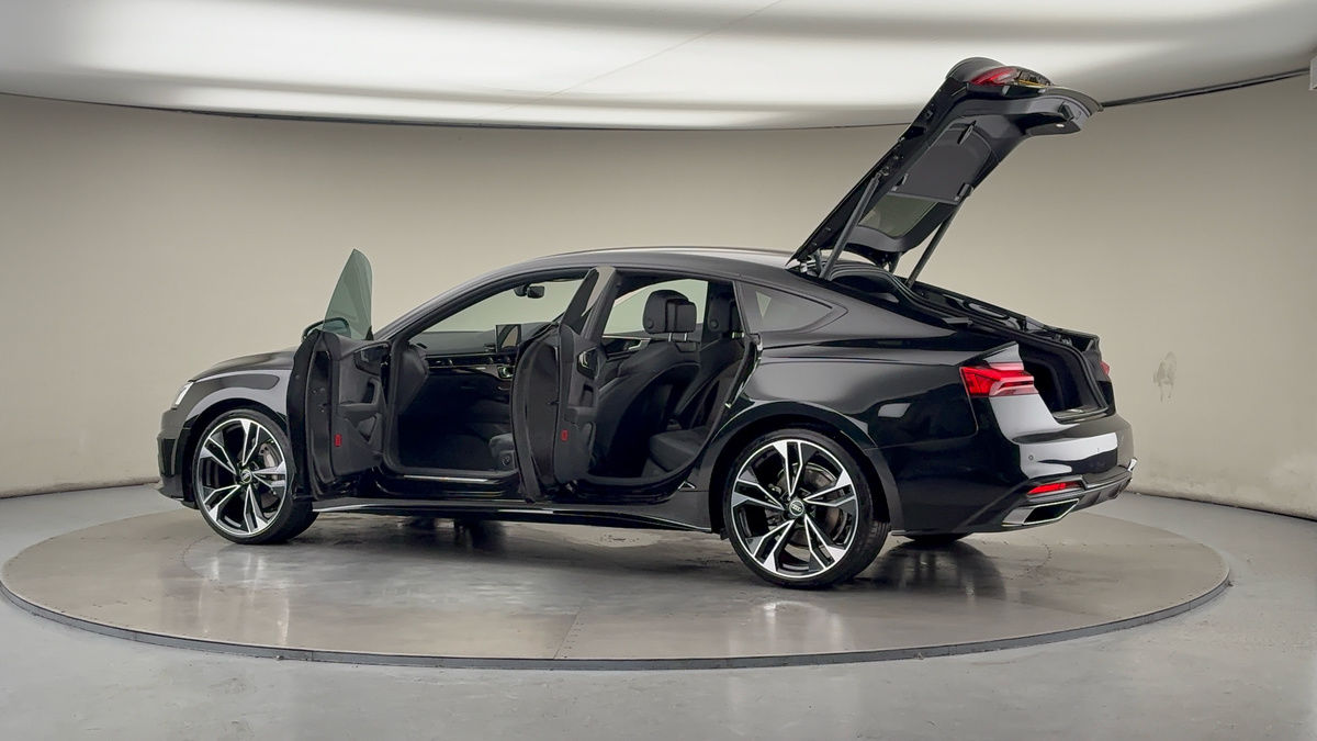 More views of Audi A5