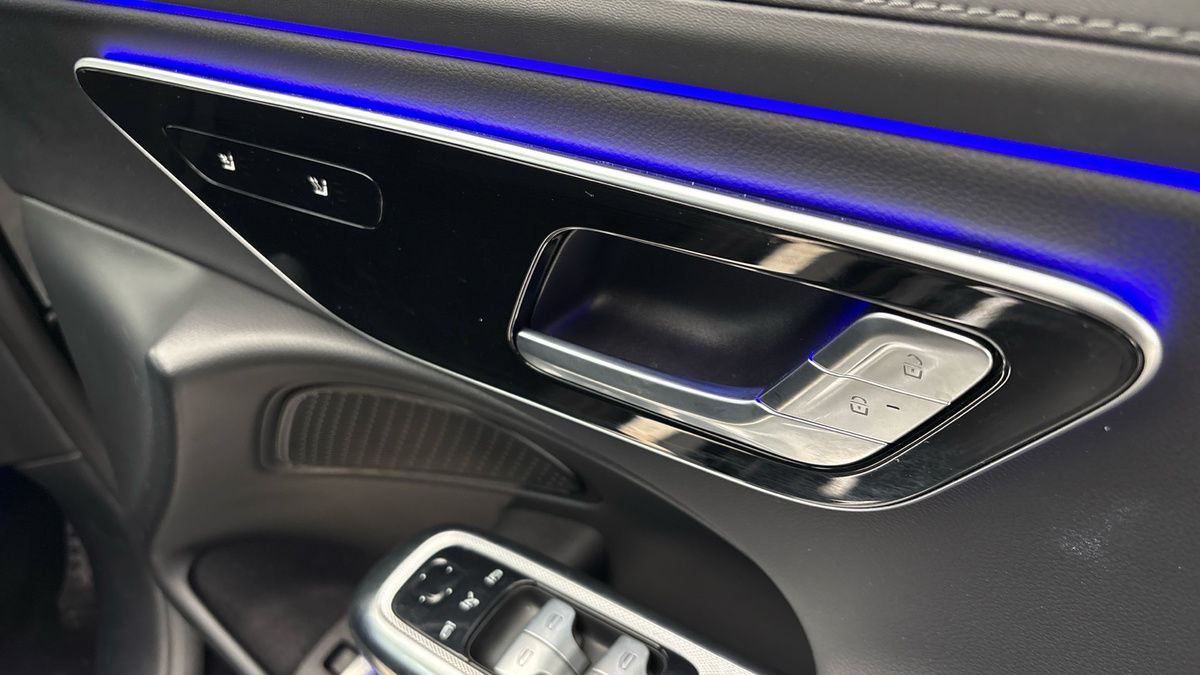 Mercedes-Benz E Class Image 26