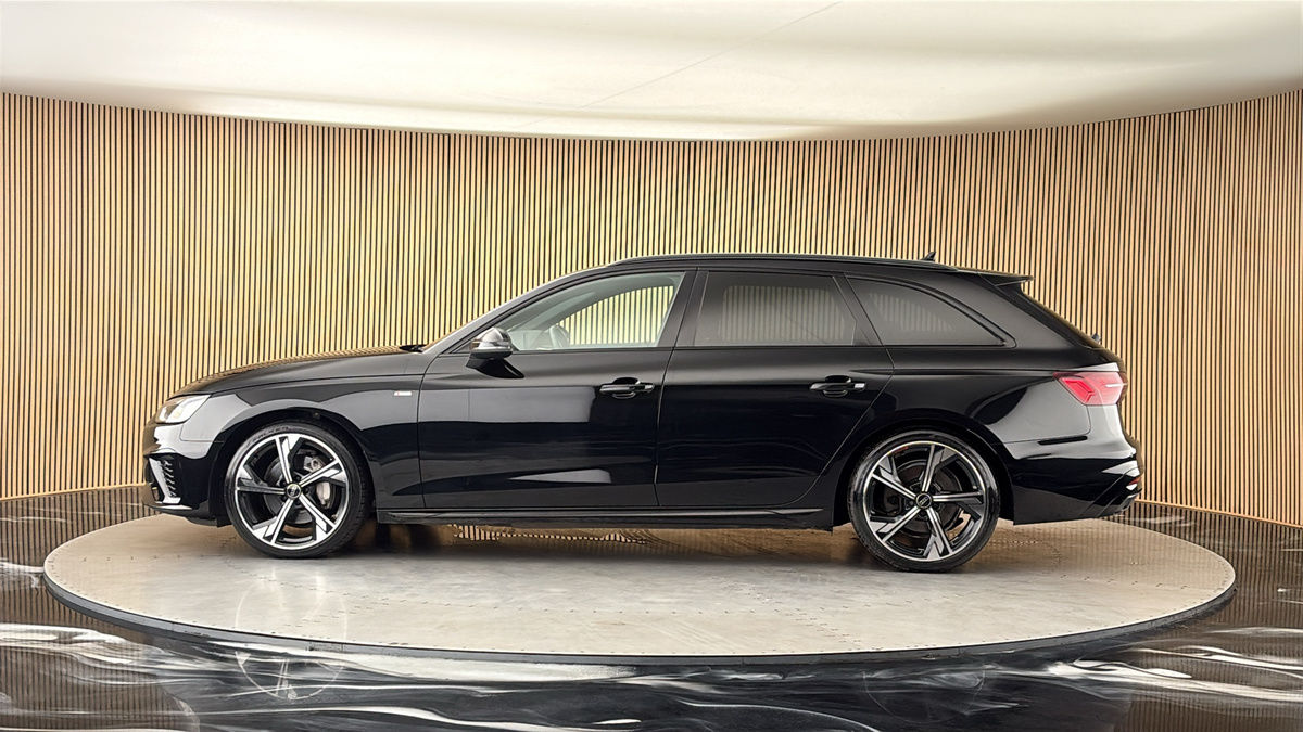 More views of Audi A4 Avant