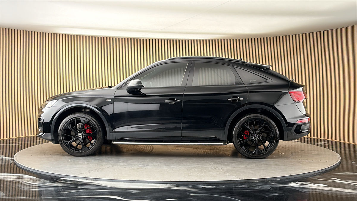 More views of Audi Q5
