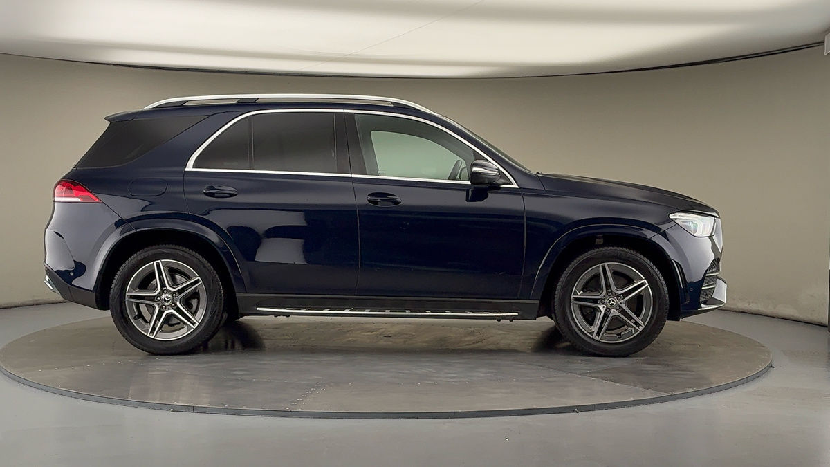 Mercedes-Benz GLE Image 16