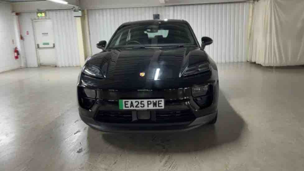 More views of Porsche Macan