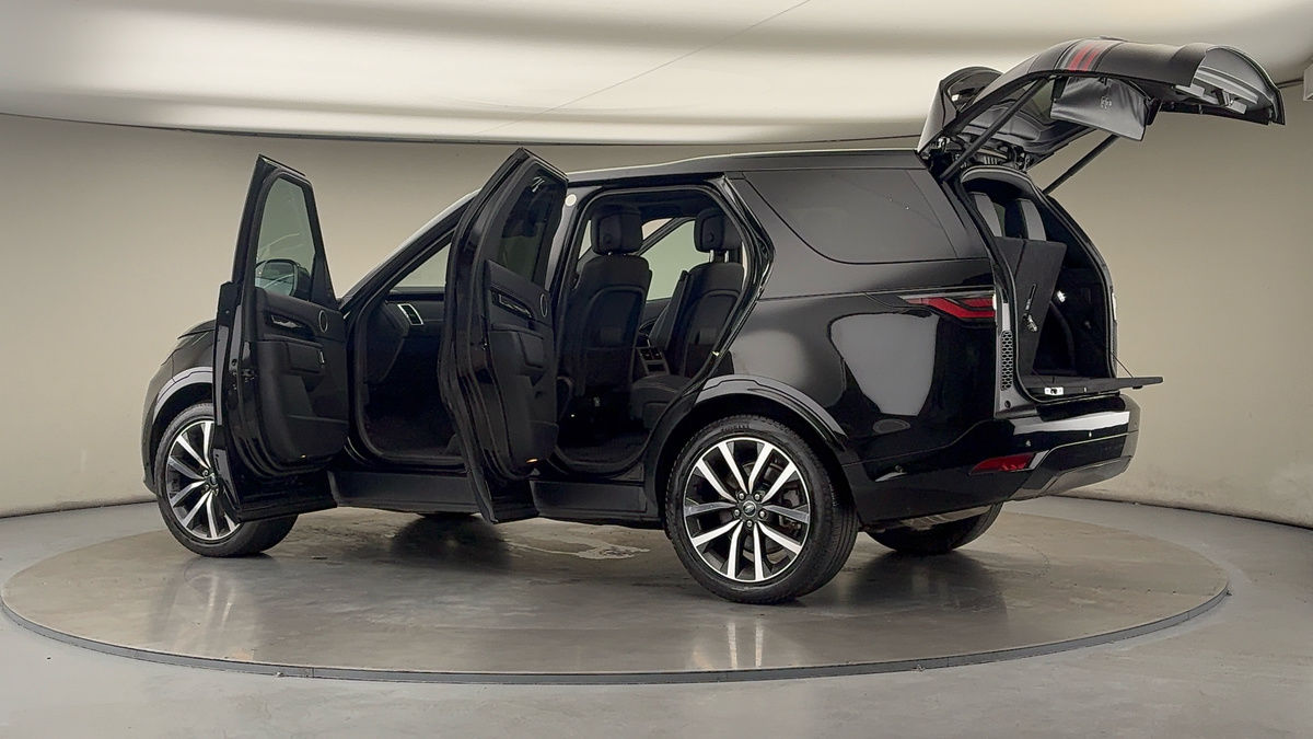 More views of Land Rover Discovery