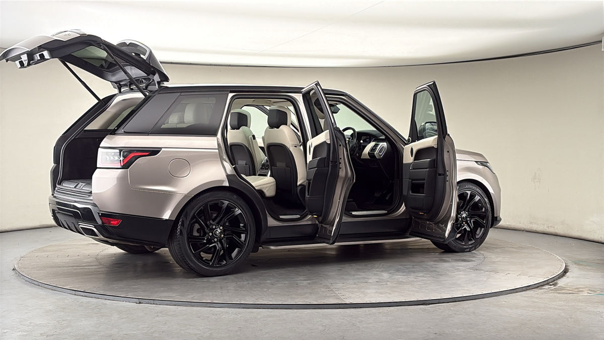 More views of Land Rover Range Rover Sport