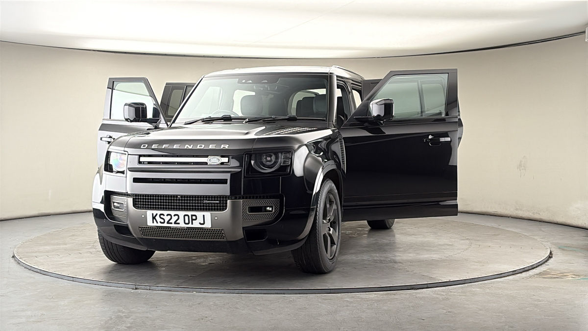 More views of Land Rover Defender 110