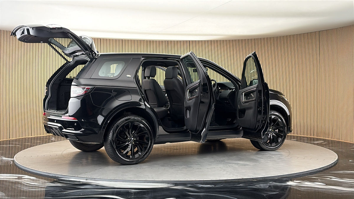 More views of Land Rover Discovery Sport