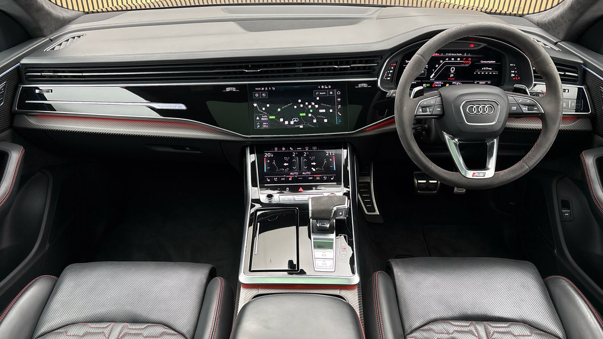 Audi RSQ8 Image 31