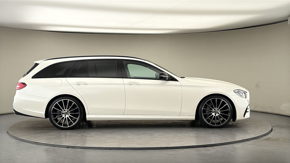 Mercedes-Benz E Class Image 16