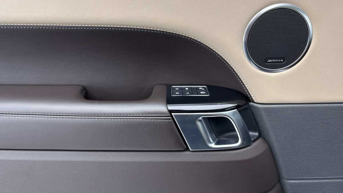 Land Rover Range Rover Sport Image 19