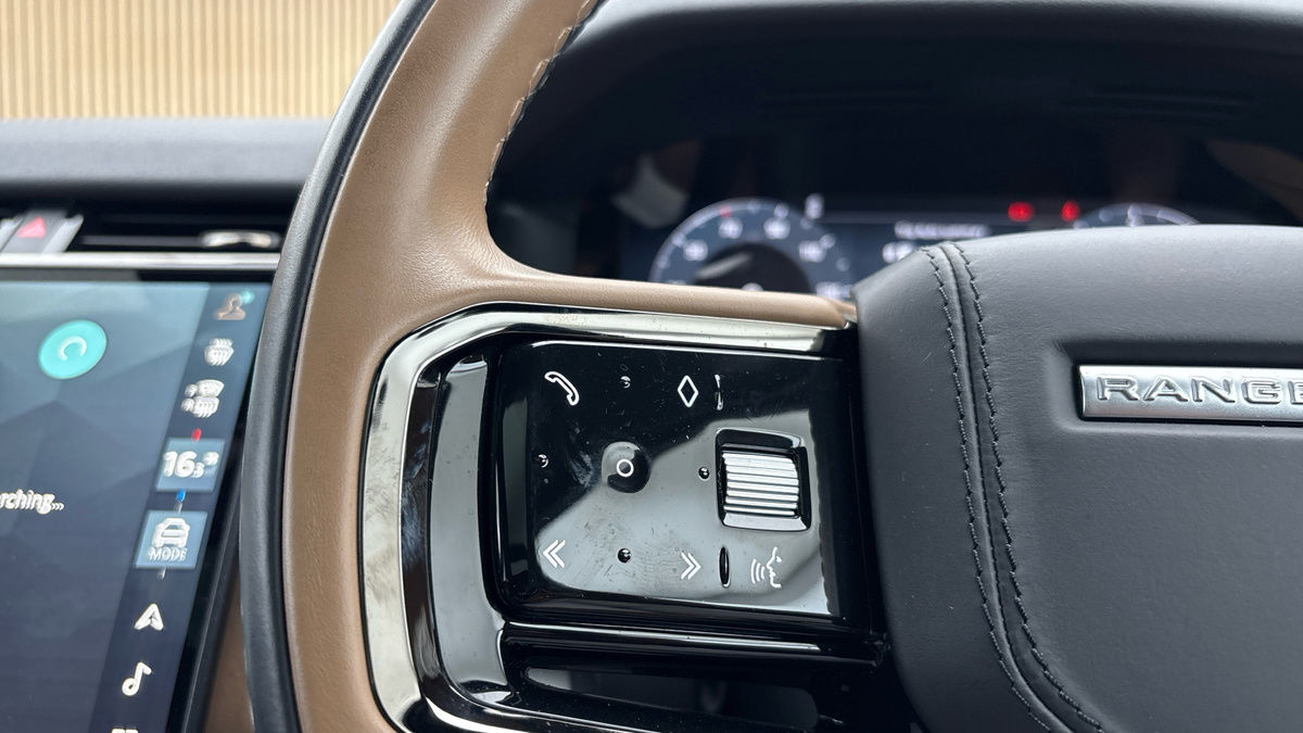 Land Rover Range Rover Velar Image 13