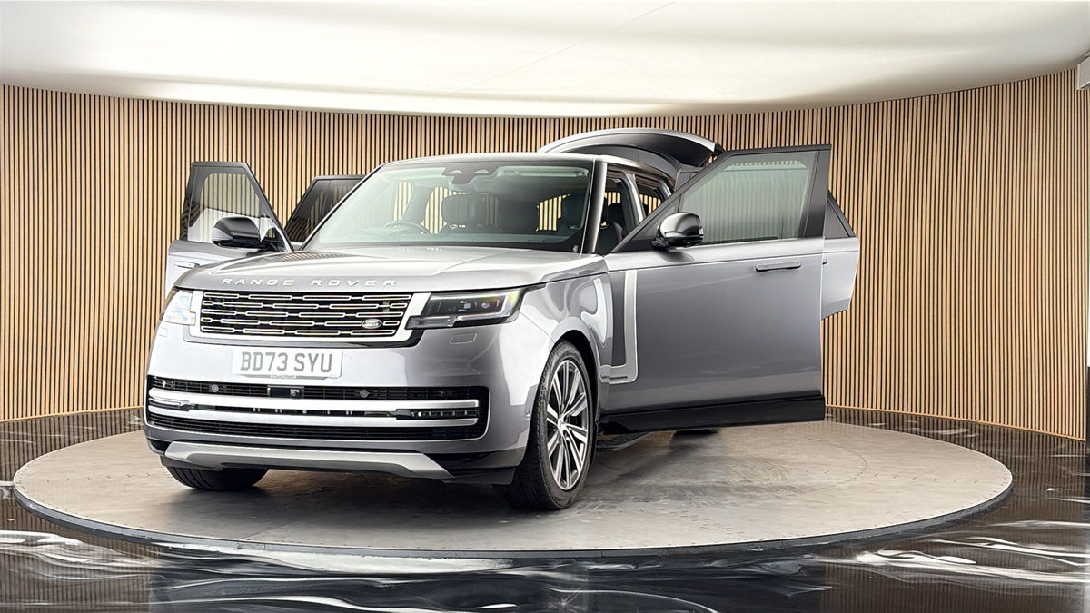 More views of Land Rover Range Rover