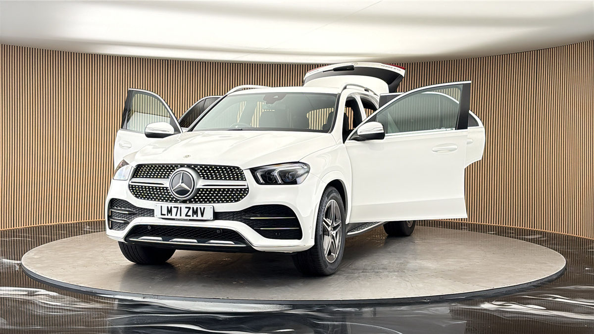 More views of Mercedes-Benz GLE