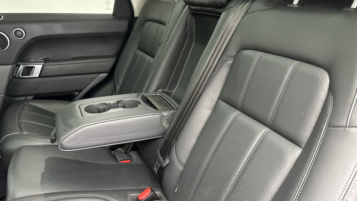 Land Rover Range Rover Sport Image 9