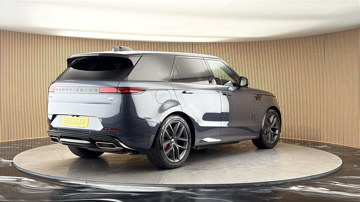 More views of Land Rover Range Rover Sport