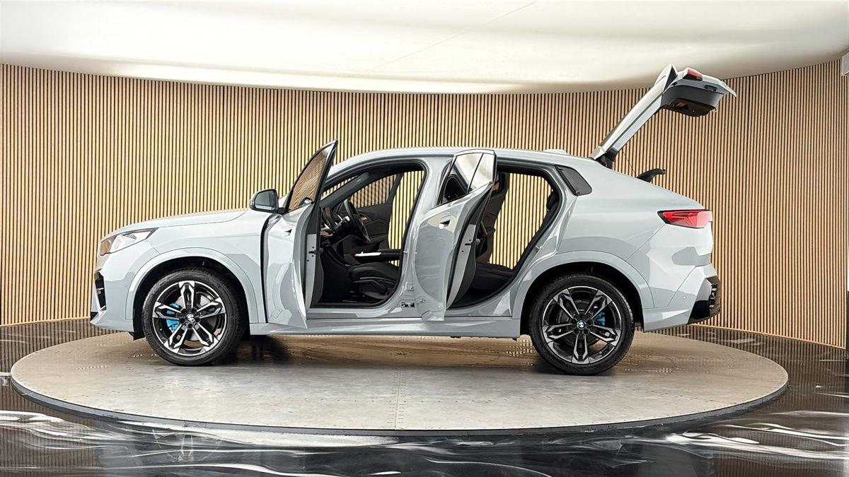 More views of BMW X2