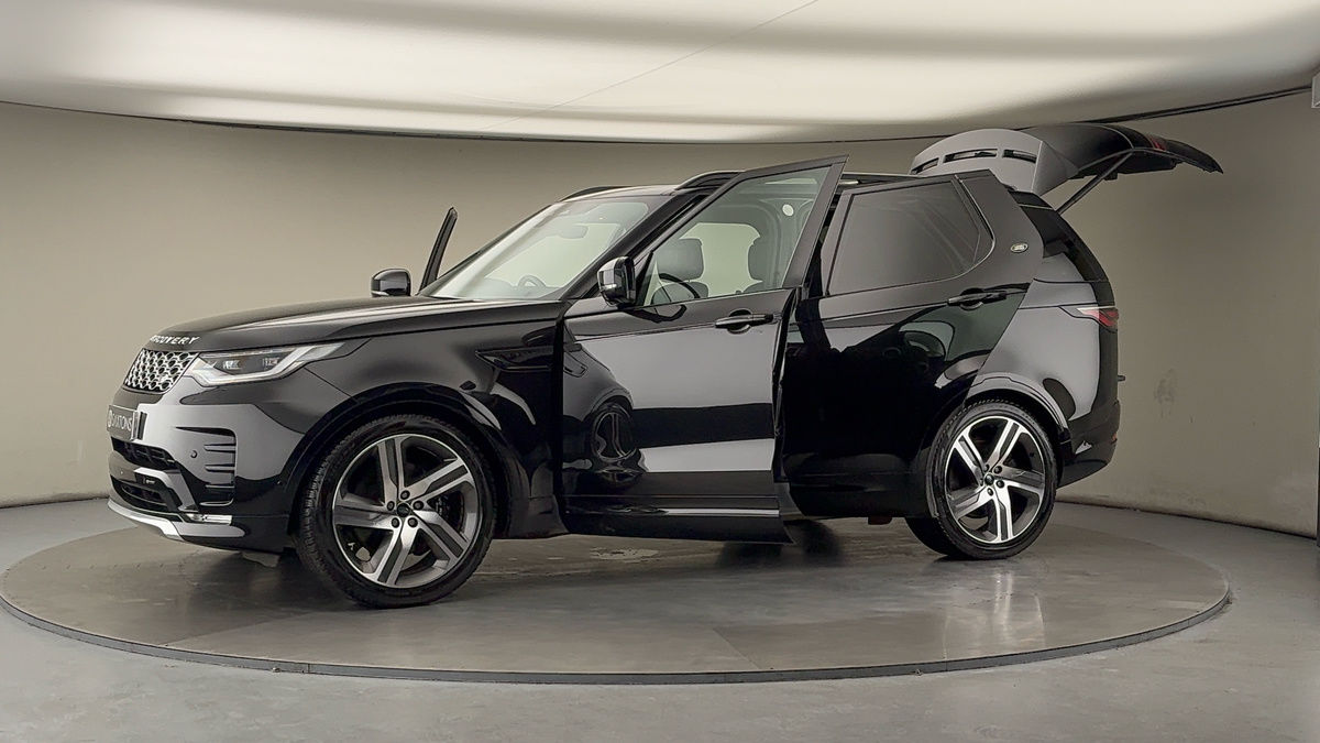 More views of Land Rover Discovery