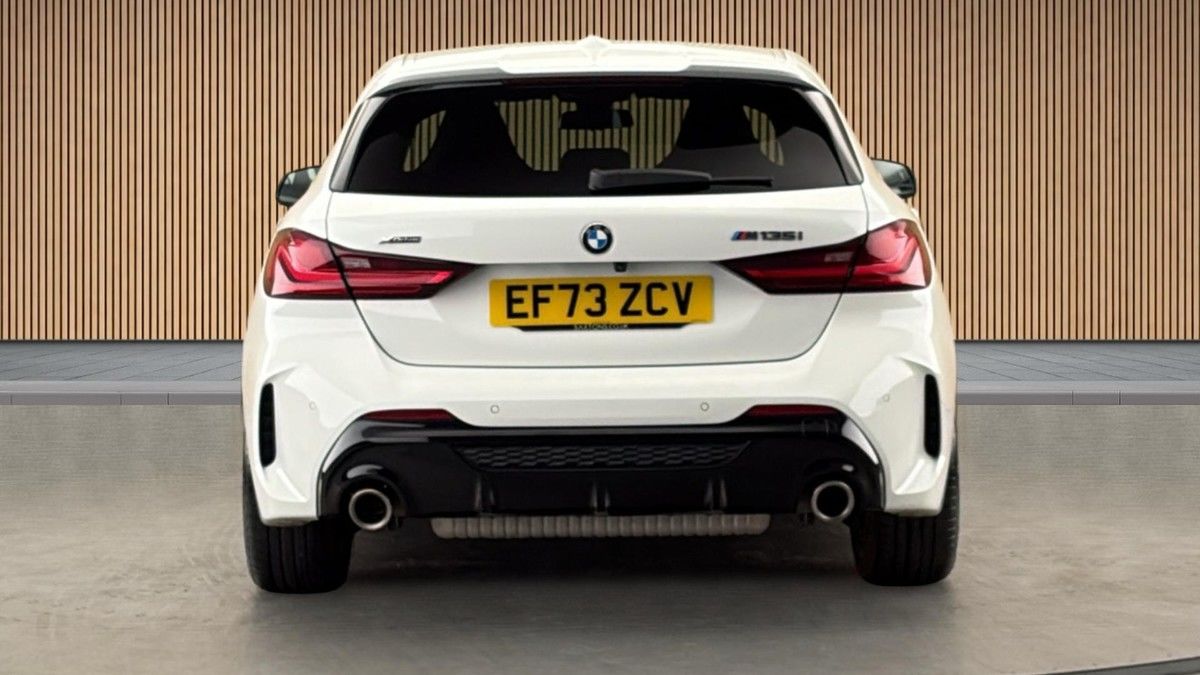 BMW 1 Series Image 4